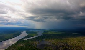 Nespoutaná obloha (4)