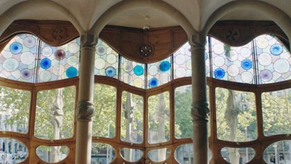 Gaudí: vizionářský génius z Barcelony, Podzim s ARTE