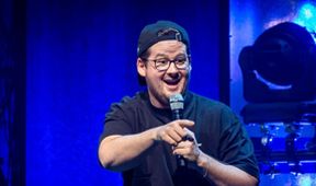 Chris Tall "LAUGH STORIES"