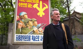 Michael Palin v Severní Koreji (2)