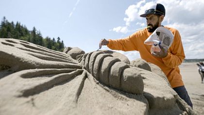 Stavitelé z písku - závod s proudem (10)