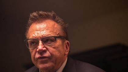 Gigakong vs. Robokong